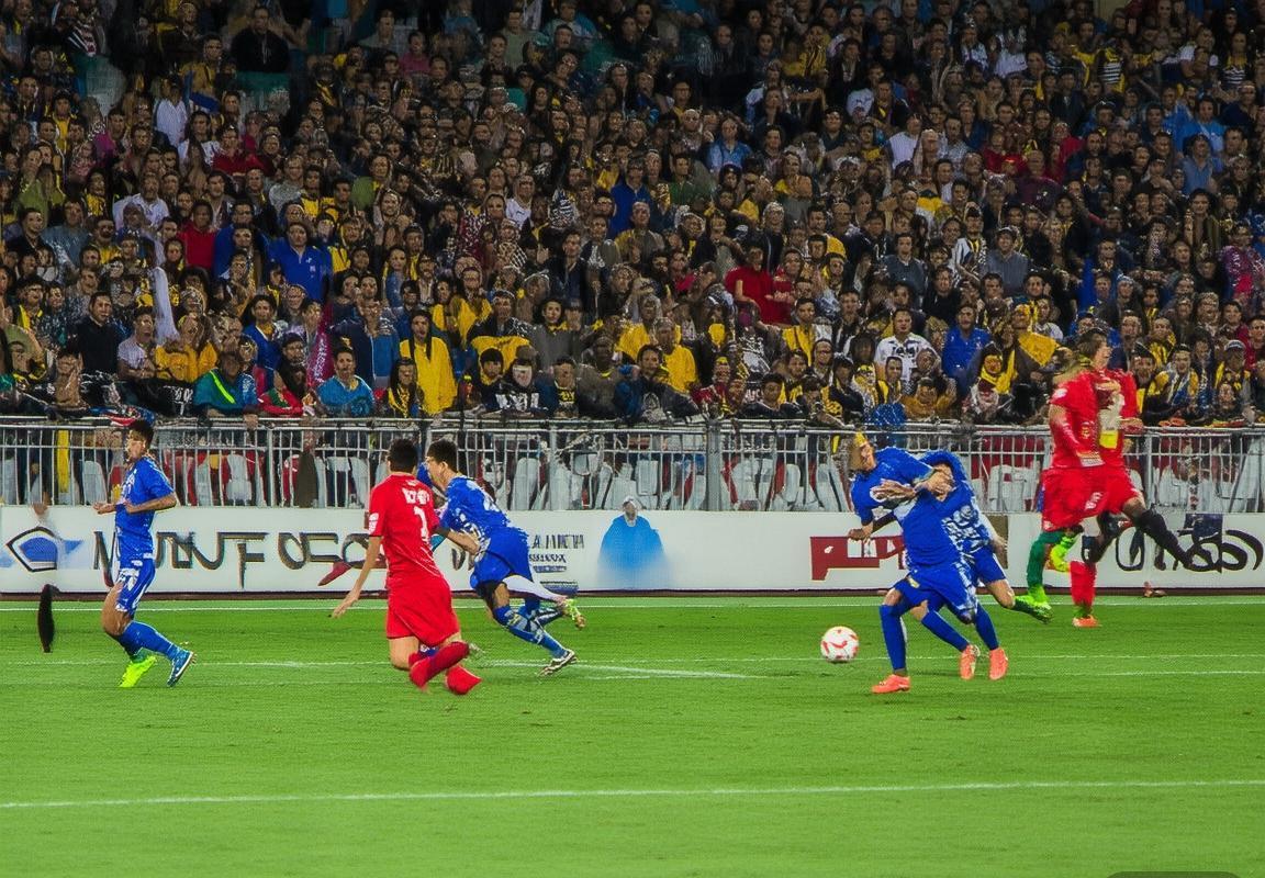 巴西国际VS塞阿拉：联赛激战平局解析与战术对决回顾(图1)